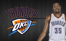 壹号娱乐-利物浦众将飞抵葡萄牙深情悼念若塔 米尔纳亨德森现身彰显球队团结